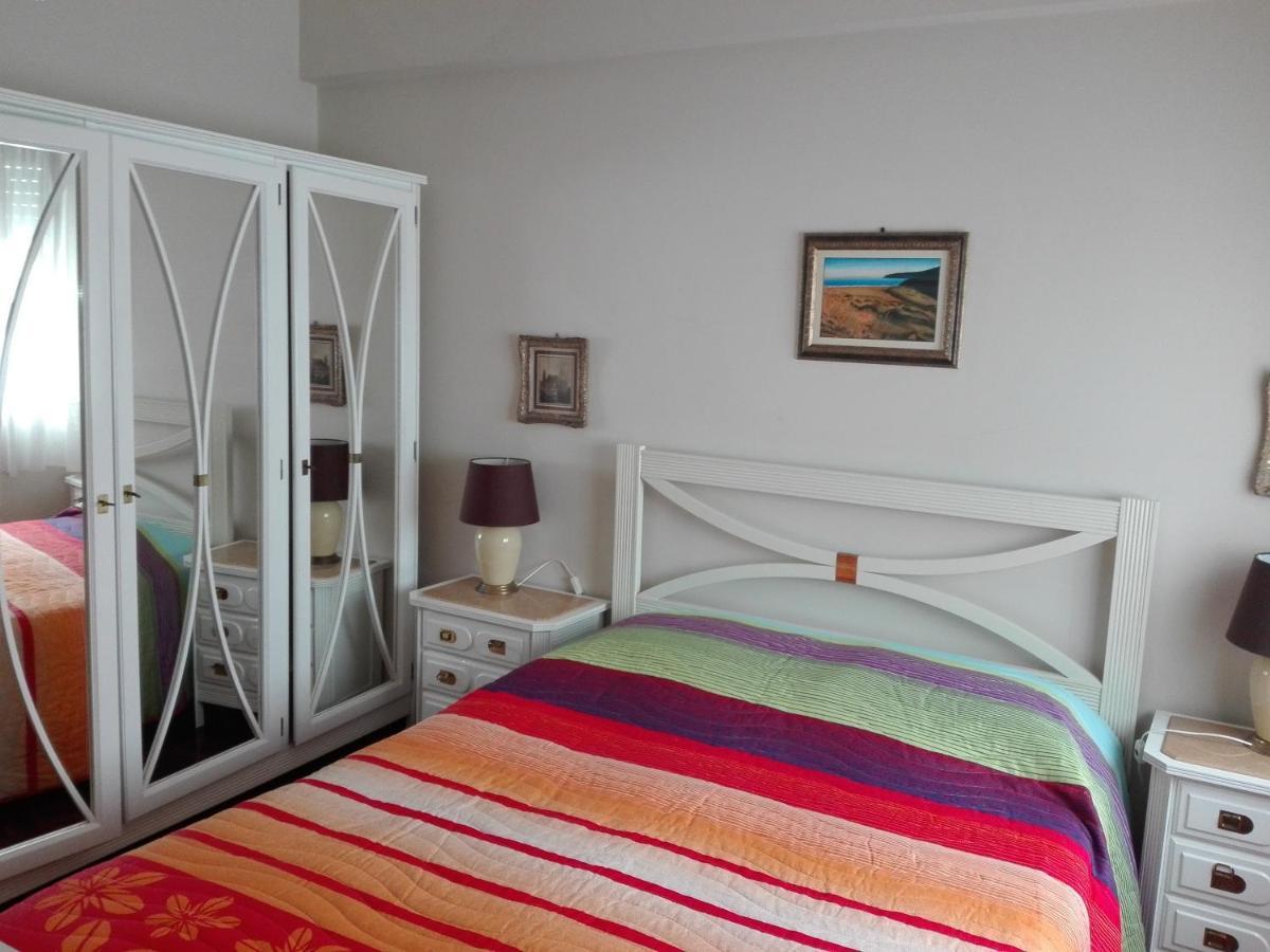 Apartamento Goncalves เปนิช ภายนอก รูปภาพ